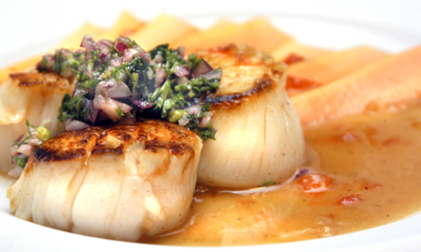 Гребешок в медово-мидиевом соусе