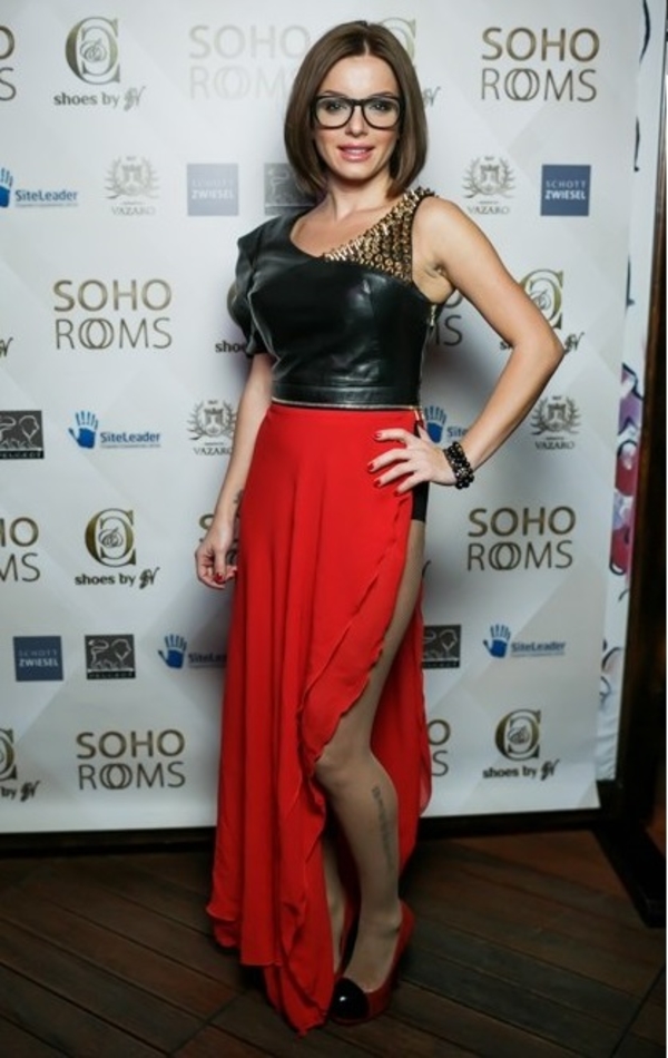 Экс-татушка Юлия Волкова стала дизайнером обуви