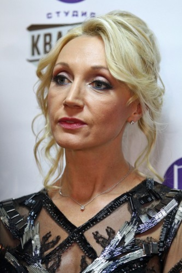 Кристина Орбакайте сильно постарела и показала ножки (ФОТО)