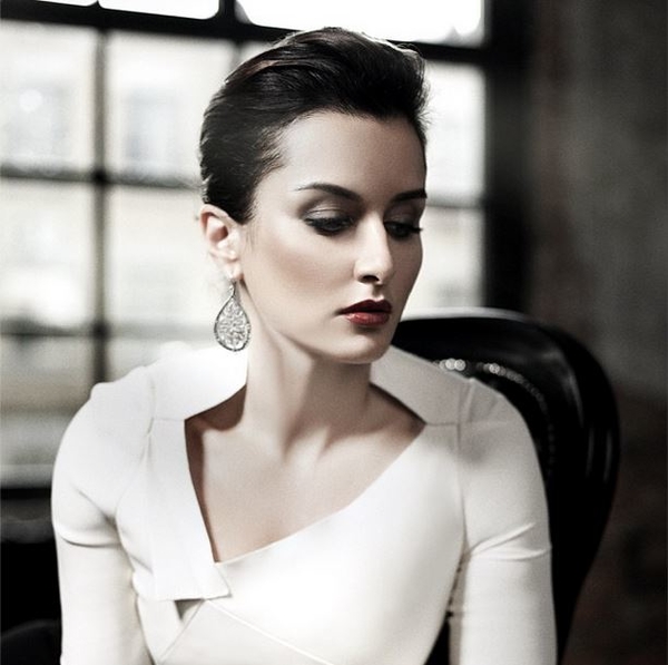 Beauty-образ дня: Тина Канделаки