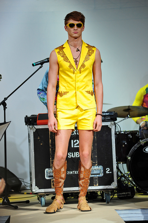 Модный дебют: Олег Скрипка представил первую коллекцию одежды