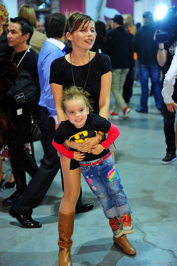 Ирена Карпа с детьми, Монро и другие: Звездные гости первого дня UFW