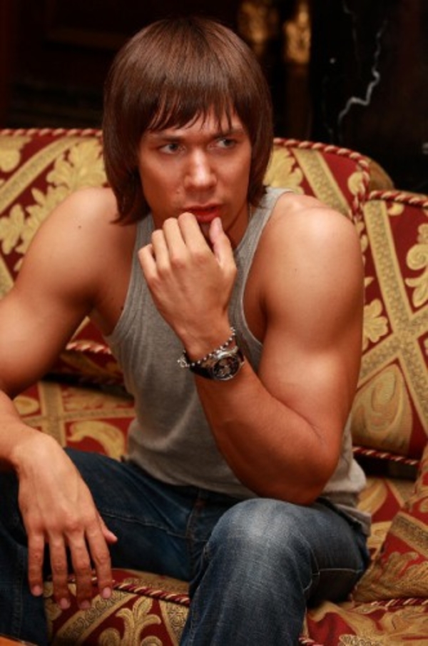 Певец Стас Пьеха: Я бы не хотел, чтобы ребенок повторил мою судьбу