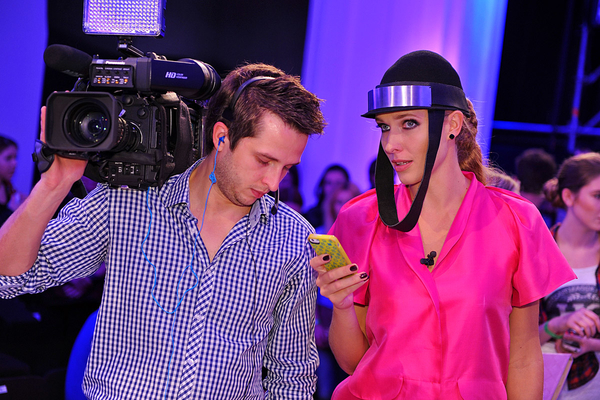 Маша Ефросинина, Катя Осадчая и другие звездные модницы на UFW