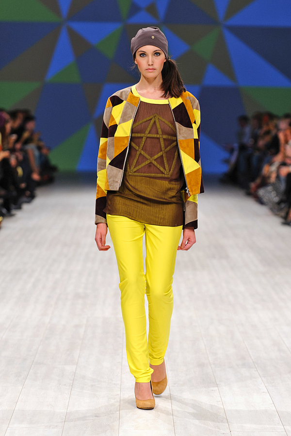 Пентаграммы и геометрия в новой коллекции Анны Бублик