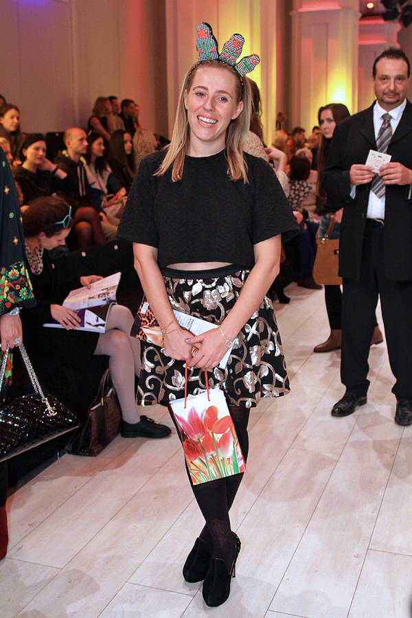 Последний глоток моды: Street Style пятого дня UFW