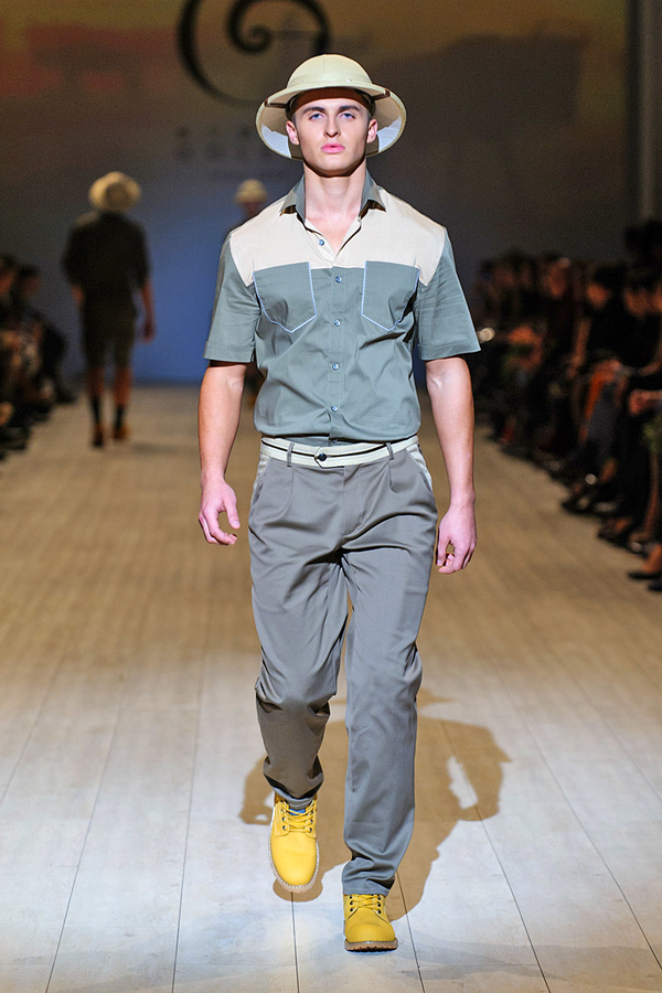 Дизайнер Елена Голец выпустила на подиум "хищников"