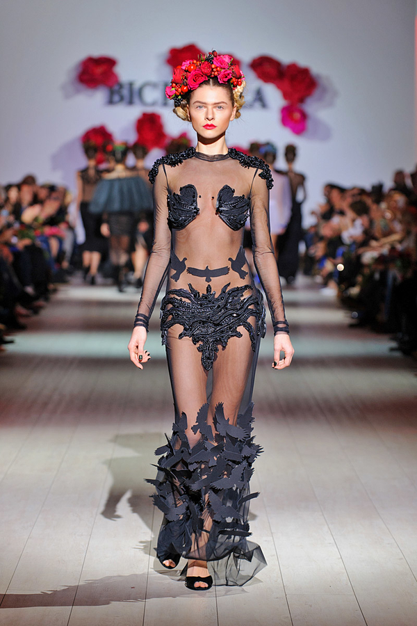 Фрида Кало и птицы: Бичолла Тетрадзе представил дебютную коллекцию