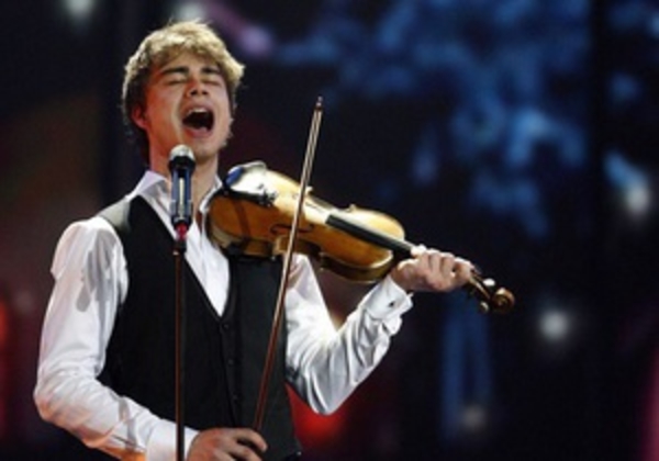 Александр Рыбак заявил, что он гей