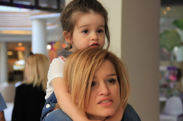 Ксения Бородина отдает дочь на художественную гимнастику