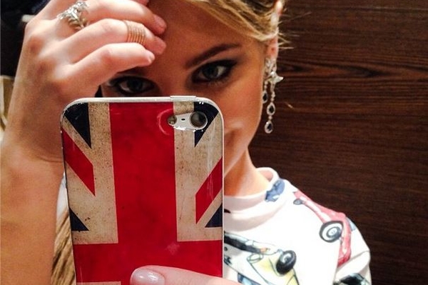 twitter.com/AsmusKristina