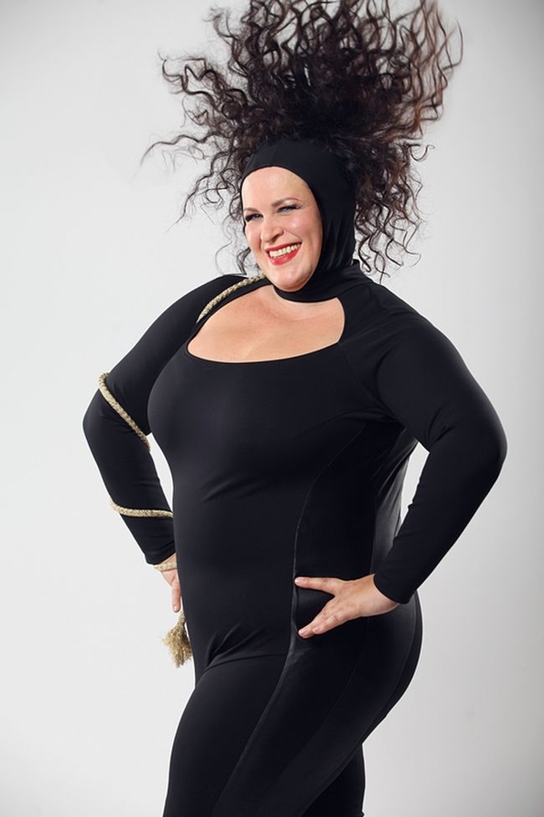 Руслана Писанка в образе Милы Йовович показала пышные формы (ФОТО)