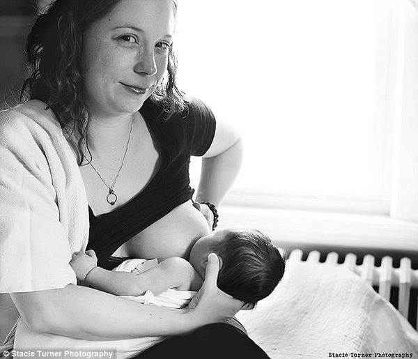Болит грудь: в чем причина и что делать кормящей маме