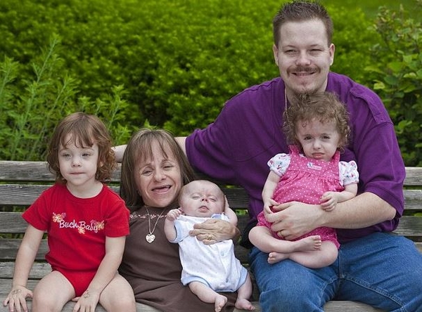 ТОП-5 мам, которые вошли в Книгу рекордов Гиннесса (фото)