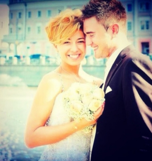 Фото со свадьбы певицы Юлии Плаксиной попали в Сети