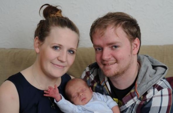 Родила во сне: Женщина проснулась, когда голова сына уже показалась на свет