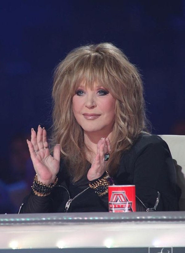 Алла Пугачева променяла балахоны на обтягивающие джинсы (ФОТО)