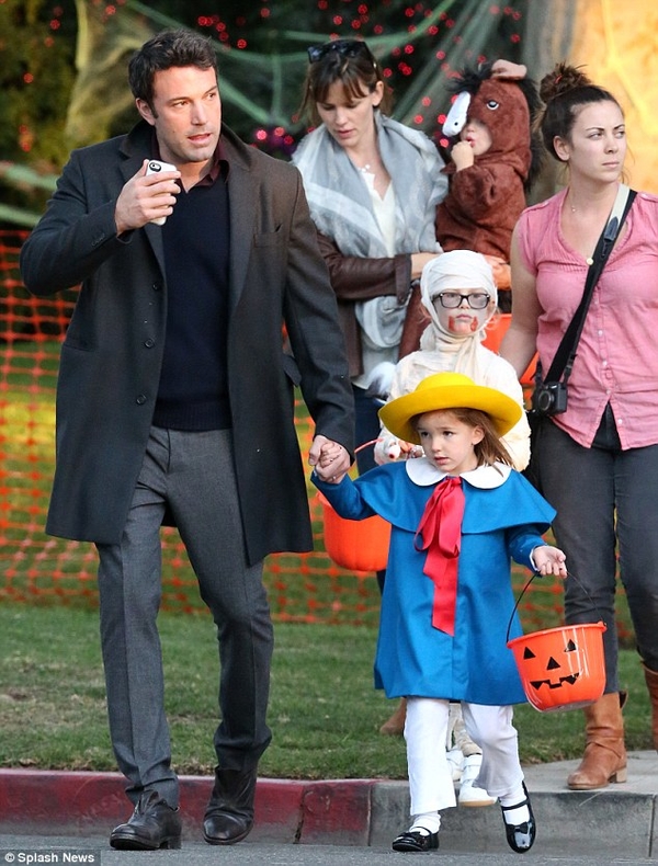 Как звездные детки отметили Хэллоуин (ФОТО)