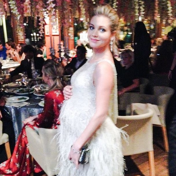 Беременная Кристина Асмус: Никуда не пропала, пока не в роддоме