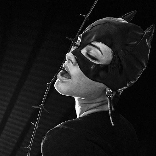 Кожа и Шипы: Астафьева разделась в новой фотосессии