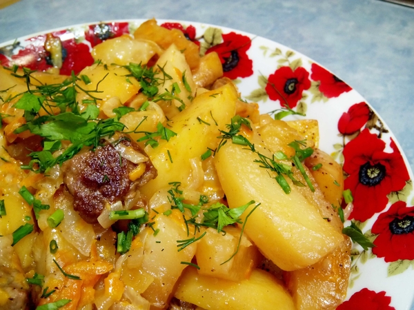 Как приготовить картофель, тушеный в сливках (ВИДЕО)