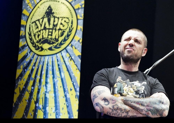 У лидера группы Ляпис Трубецкой родился сын