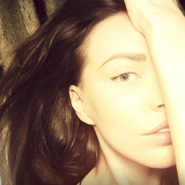 Маша Малиновская показала фото в новом образе без макияжа