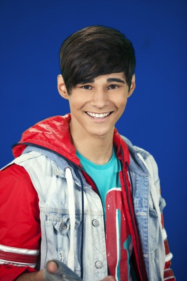 Х-фактор 4: Кто покинул шоу в четвертом прямом эфире