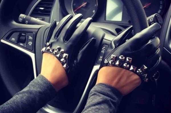 sheenajanae.tumblr.com