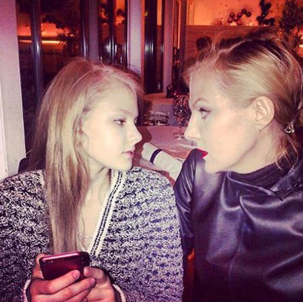 Дочь Ренаты Литвиновой хвастается снимками со звездной мамой в Сети
