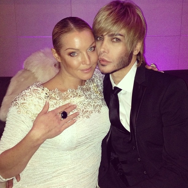 Сергей Зверев подарил кольцо Анастасии Волочковой