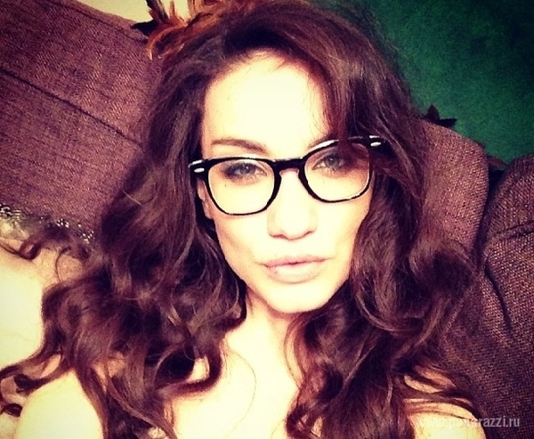 Певица Виктория Дайнеко попала в больницу