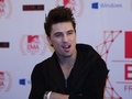 Дима Билан о Евромайдане: Сожалею, наверное