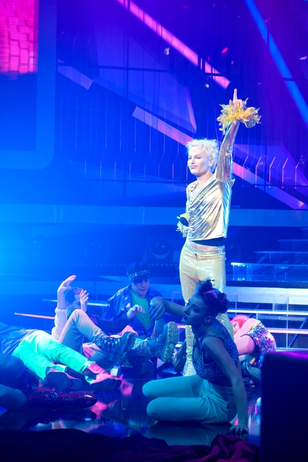 El Кравчук лишился нескольких зубов