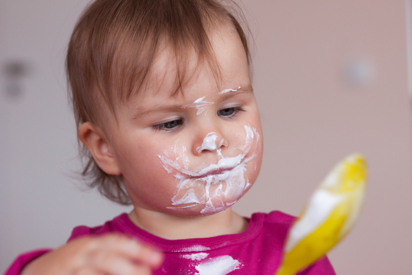 Ученые: Не мешайте детям баловаться за столом