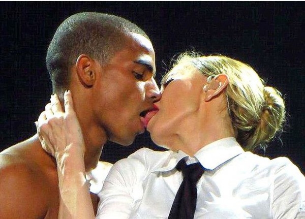 Мадонна рассталась со своим 25-летним парнем после трех лет отношений