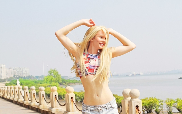 Борис Апрель отмечает день рождения: ТОП-10 фото