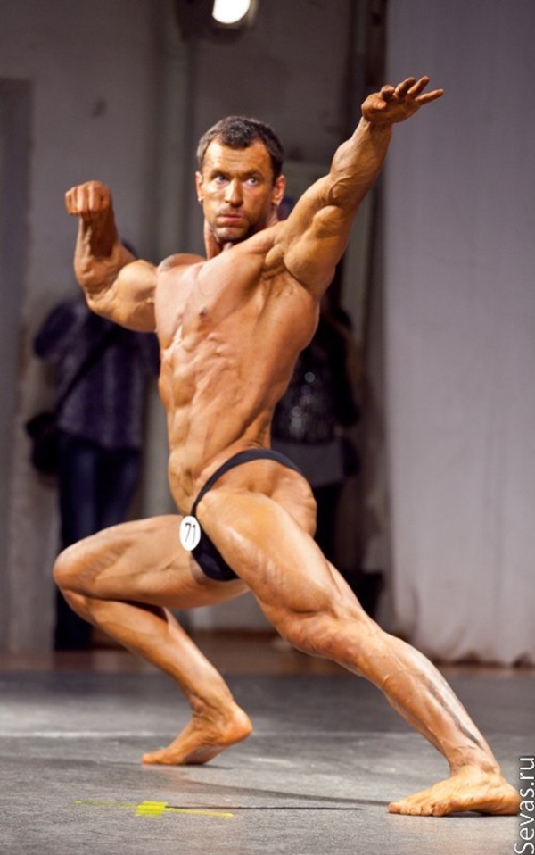 Михаил Мостовой из шоу Х-фактор: Я не верю в новогодние чудеса