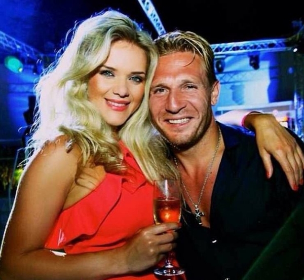 Пятилетняя дочь Андрея Воронина носит норковую шубу