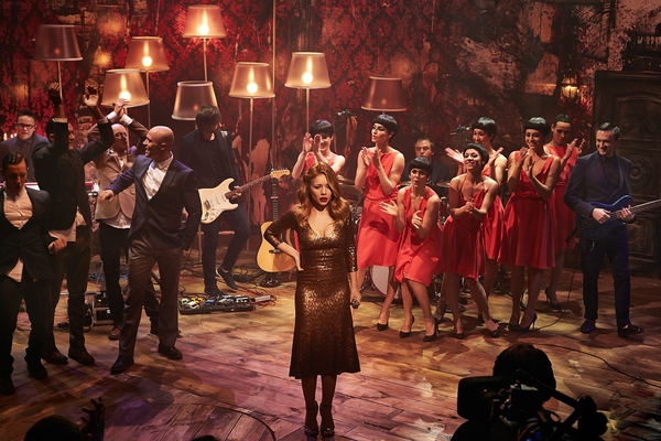 Тина Кароль снялась в фильме о своем жизненном пути