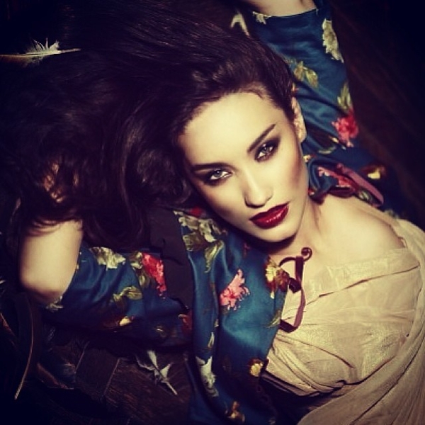 Виктория Дайнеко попала в больницу: Певицу ударило током