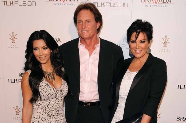 Отчим Ким Кардашян собирается сменить пол – СМИ