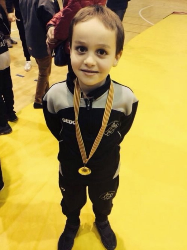 Внук Черновецкого стал чемпионом Каталонии по вольной борьбе