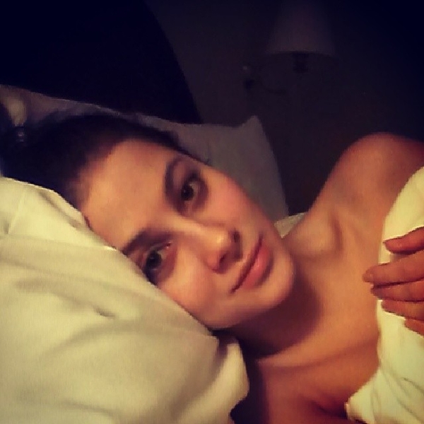 Солистка новой ВИА Гры показала свои фото в белье и без макияжа