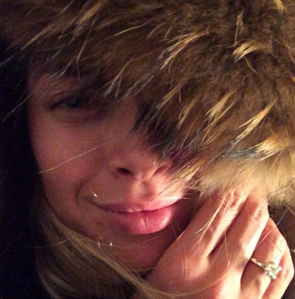 Вера Брежнева похвасталась обручальным кольцом с бриллиантом