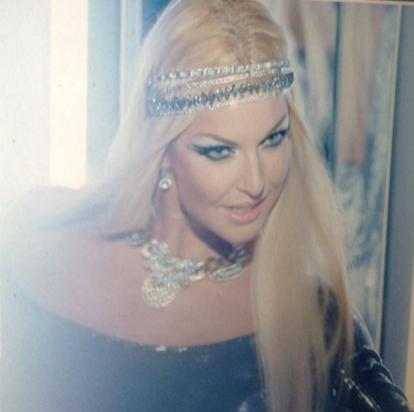 Анастасия Волочкова оголила ягодицы в новом клипе: Принимайте так