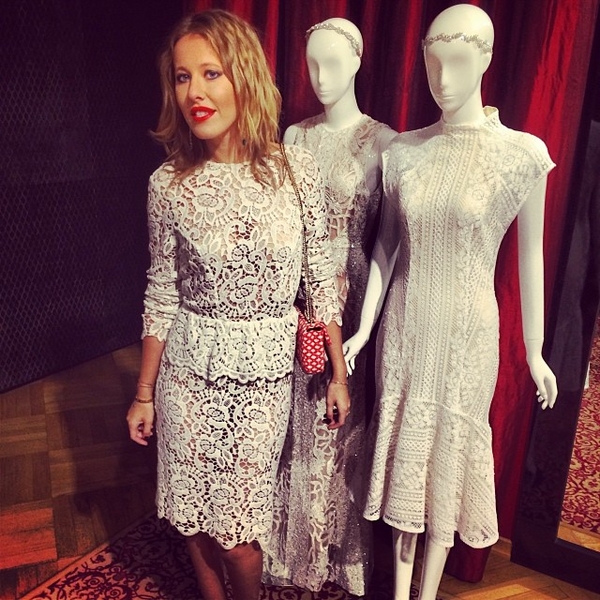 Ксения Собчак получила в подарок кресло