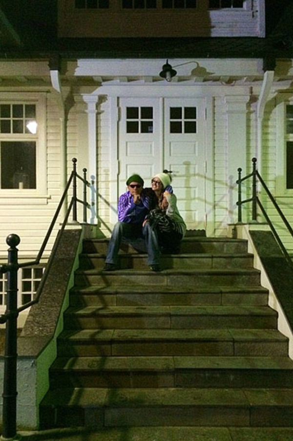 Представитель Чарли Шина о свадьбе звезды с порноактрисой: Они пошутили