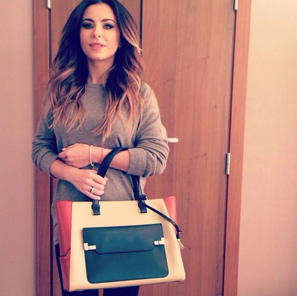 Ани Лорак похвасталась голым торсом мужа Мурата