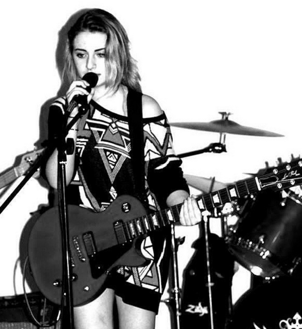 15-летняя дочь Агутина и Варум пошла по стопам звездных родителей